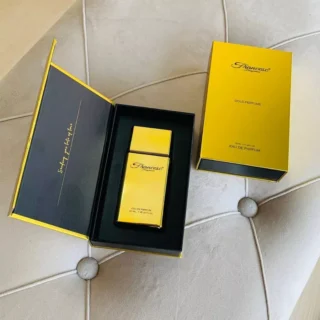 my-11134207-7r98q-lvyd76pkpp4pc4@resize_w900_nl